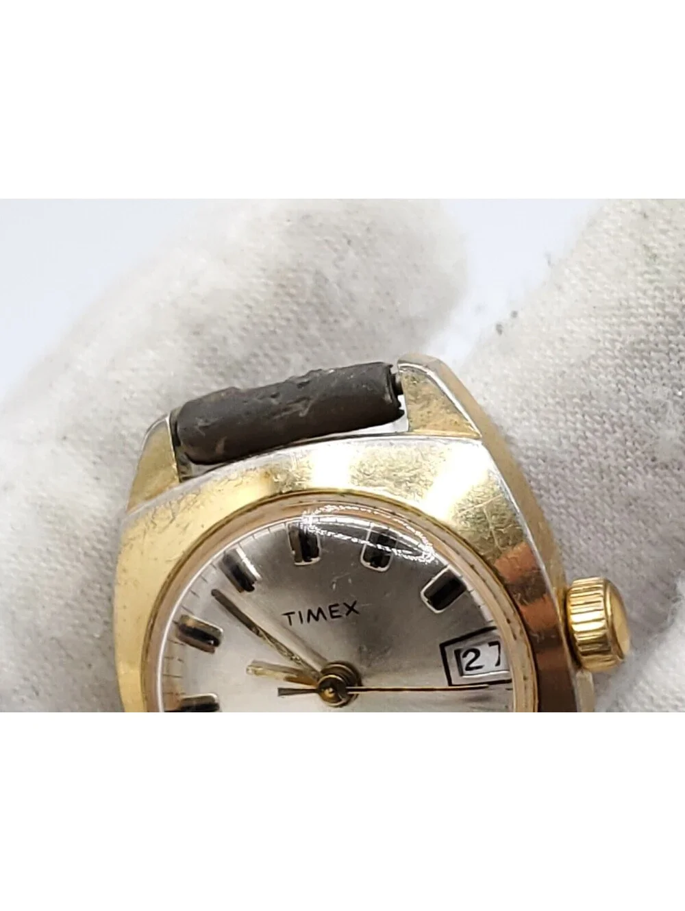 Vintage Timex Marlin Mechanical Watch Womens Running Date Dial 25mm